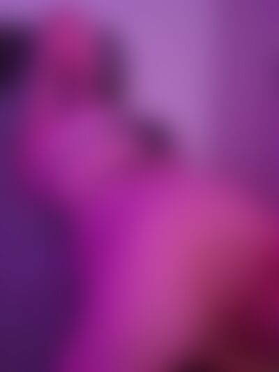 Lariee's hot photo – thumbnail