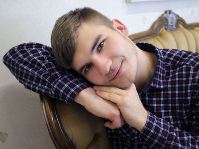 AlanOneil's hot photo – thumbnail