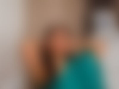 Tinia's hot photo – thumbnail