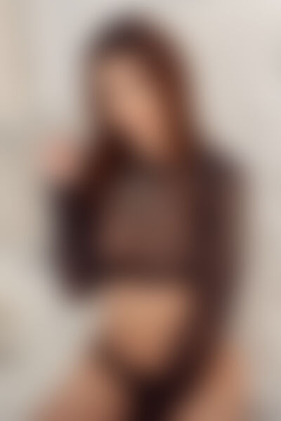 RowieXLizz's hot photo – thumbnail